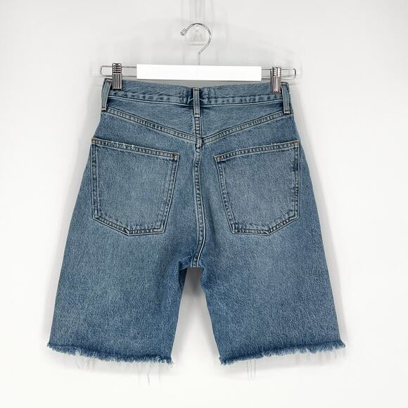 AGOLDE 90s Distressed Raw Hem Denim Shorts Women’s Size 25 Roundabout Wash - Picture 5 of 5